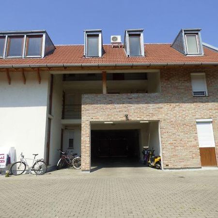 Abban Durmolj Apartman Gyula Exterior foto
